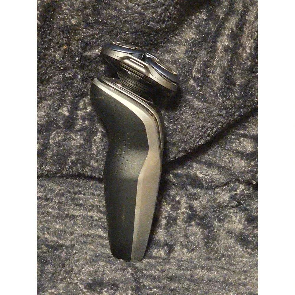 Philips Norelco Series 6000 Wet/Dry Electric Shaver S6540 w/Power Cord, Tested